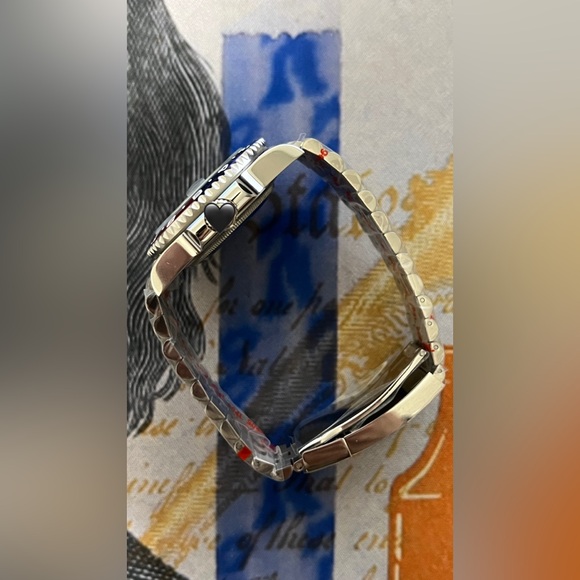 Men’s Luxury GMT Style Automatic Stainless Steel Watch “Pepsi” Colorway 41mm - Picture 3 of 4